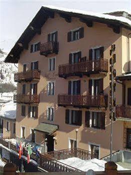 Centrale 3*