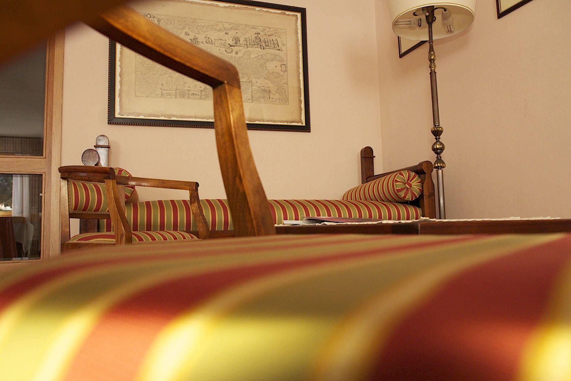 Centrale Hotel 3*